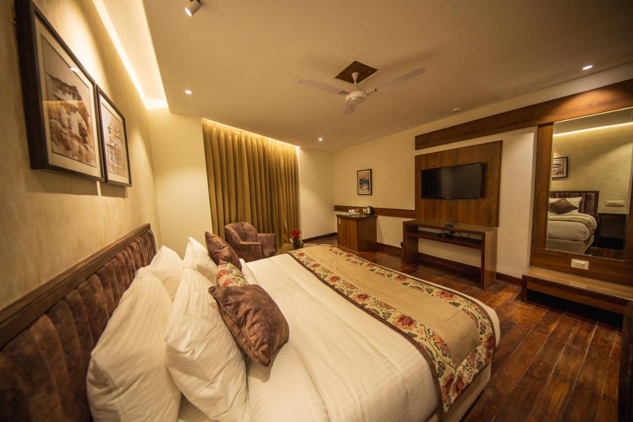 Justa Grand View Resort & Spa, Manali エクステリア 写真